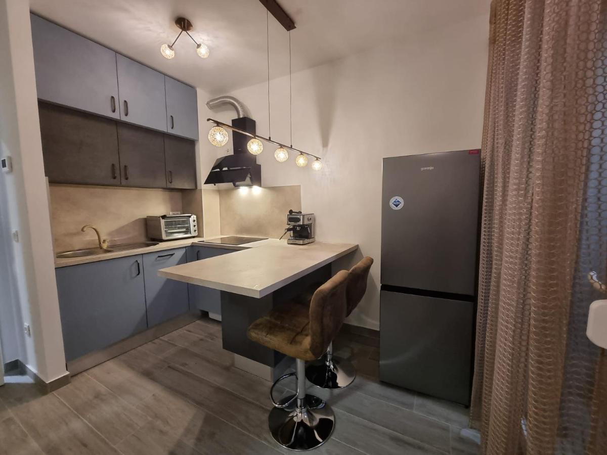 Booking Beautifull Studio Apartment Bell With Balcony And Sea View In Задар Екстериор снимка