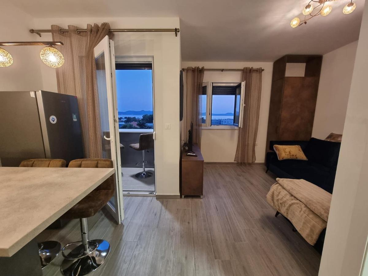 Booking Beautifull Studio Apartment Bell With Balcony And Sea View In Задар Екстериор снимка