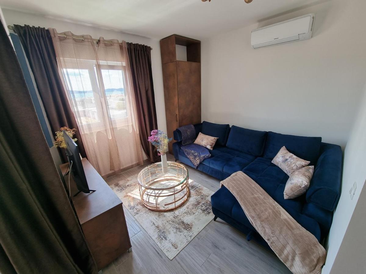Booking Beautifull Studio Apartment Bell With Balcony And Sea View In Задар Екстериор снимка