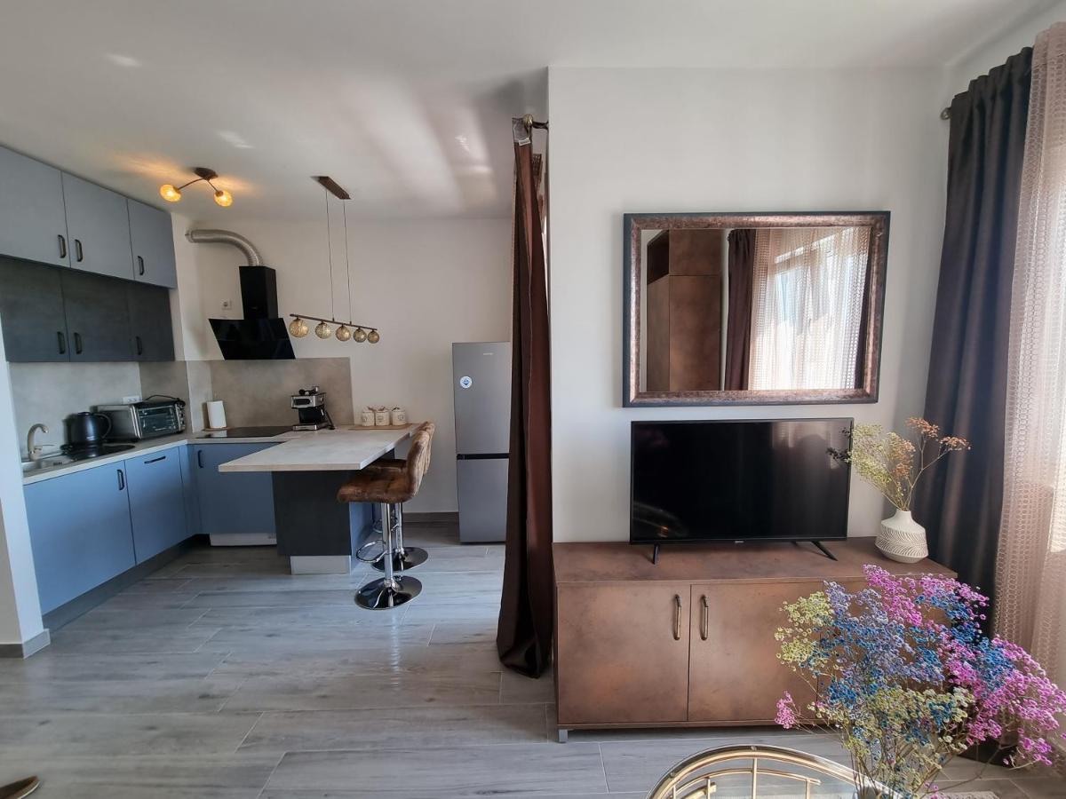 Booking Beautifull Studio Apartment Bell With Balcony And Sea View In Задар Екстериор снимка
